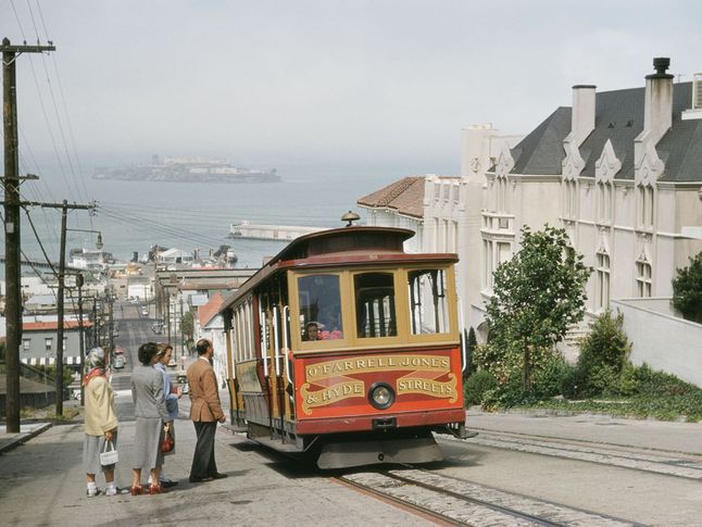 First Cable Car in San Francisco - National Geographic Society