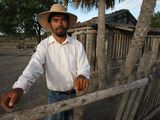 Photo: Kafote (Crispulo Martinez) of the Ybytoso Ishir. Puerto Diana, Paraguay